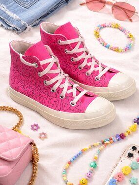 Converse Chuck Taylor High Top Pink Doodle Print Sneakers Women’s 7.5